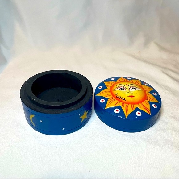 Ponza, Italy Sun and Stars Decorative Box - Picture 5 of 5